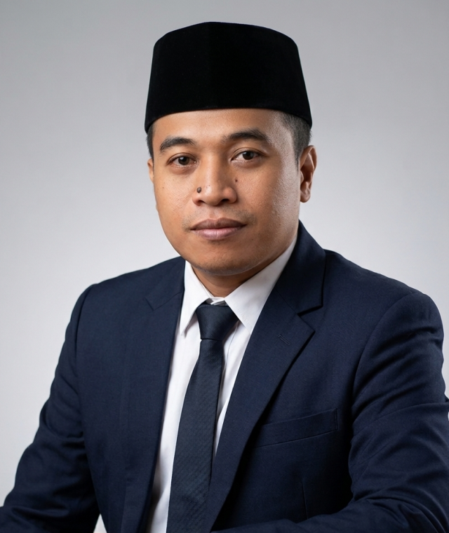 Ibnu Ulya, S.Hi.