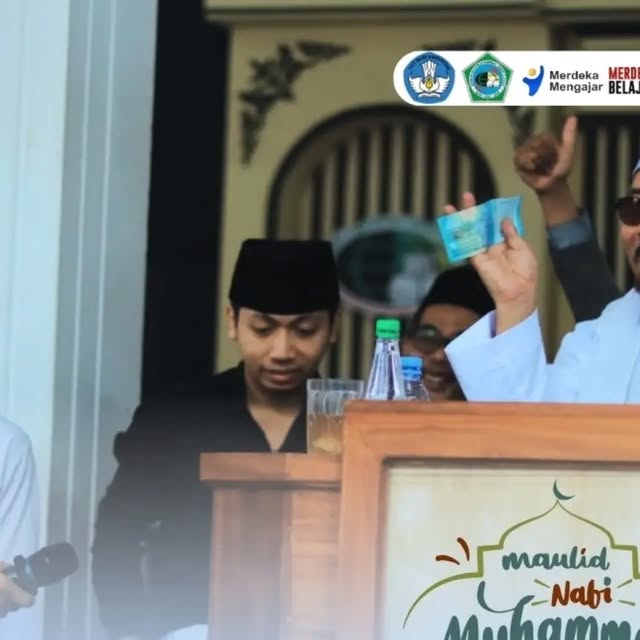 Dokumentasi peringatan Maulid Nabi Muhammad SAW 1448 H di SMK Queen Al-Falah.