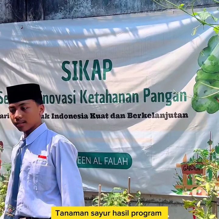 SIKAP: Merawat dan Memanen Sayuran | SMK Queen Al-Falah Kediri