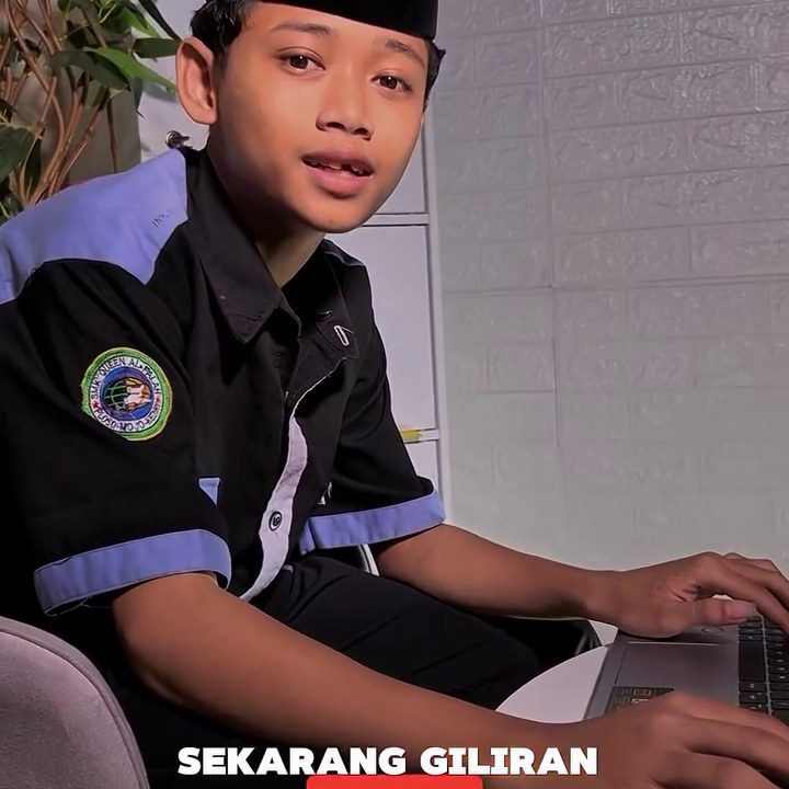 Semangat Hari Kebangkitan Nasional dari Jurusan Keahlian | SMK Queen Al-Falah Kediri