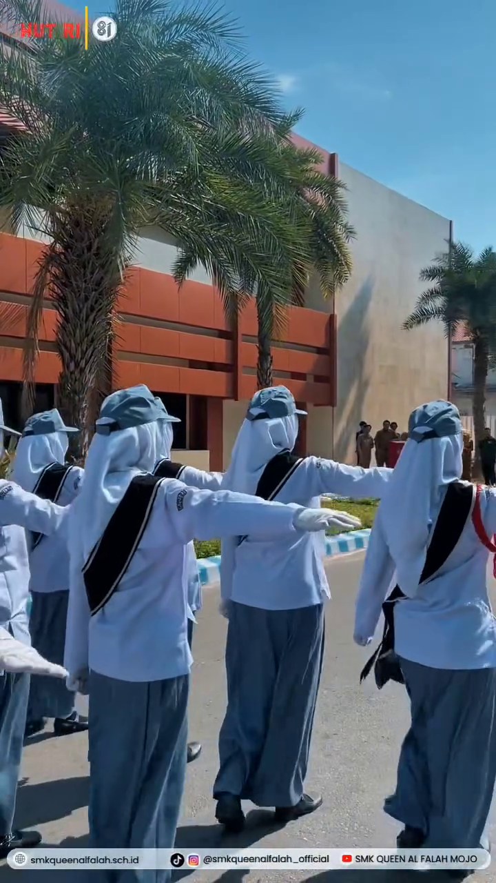 Baris-Berbaris Putri HUT RI ke-81 Tingkat Kabupaten | SMK Queen Al-Falah Kediri