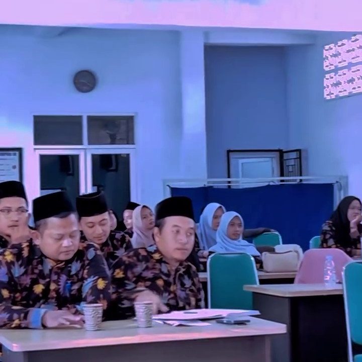 Rapat Dinas Perdana TP 2026/2027 dan Apresiasi Wali Kelas | SMK Queen Al-Falah